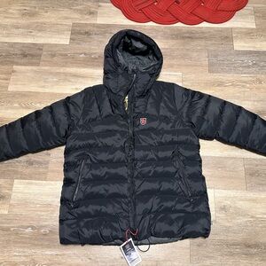 REGULAR FIT
EXPEDITION MID WINTER JACKET W fjallraven